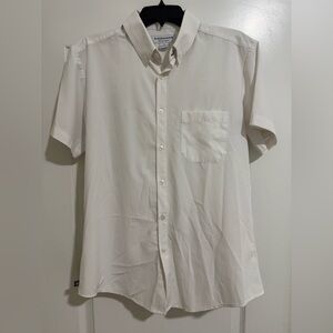 Mizzen+Main White Short Sleeve Button Down Shirt